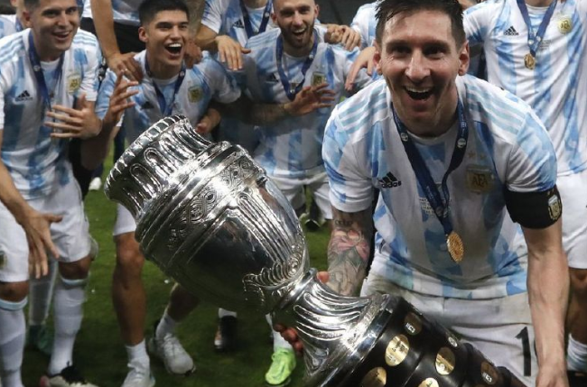 阿根廷传奇梅西俱乐部和国家赢得哪些头衔和荣誉？